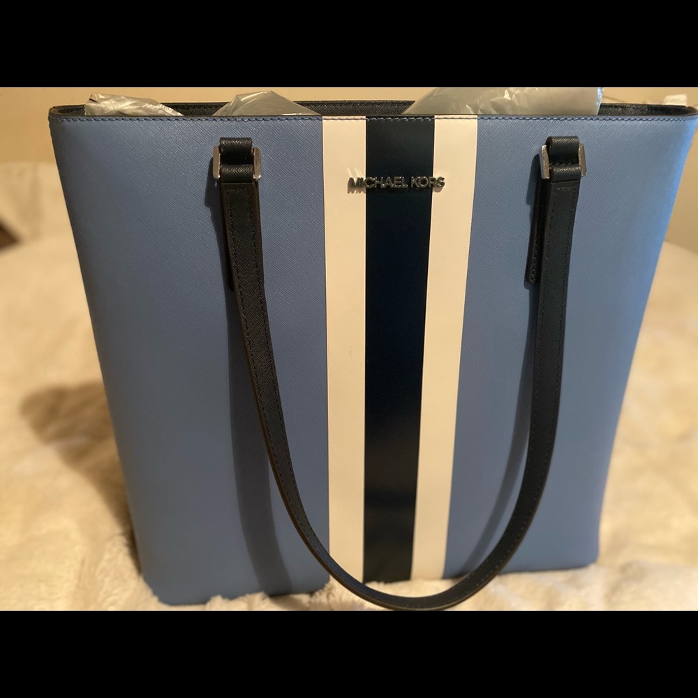 NWT Michael kors large tote blue $ 100